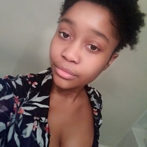 Meet your Posher, Ziana